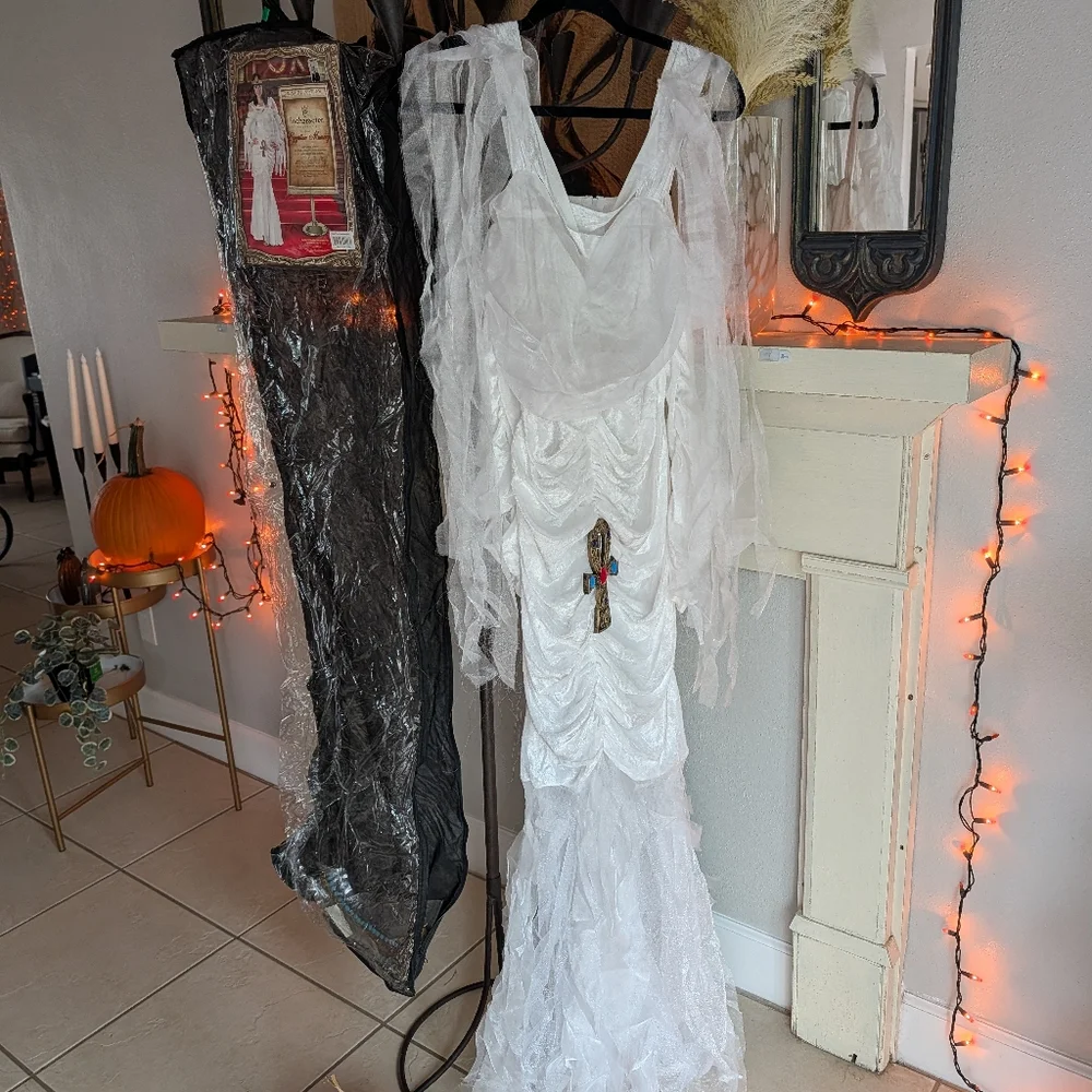 NWOT In Character Egyptian Mummy Size L - Picture 13 of 16